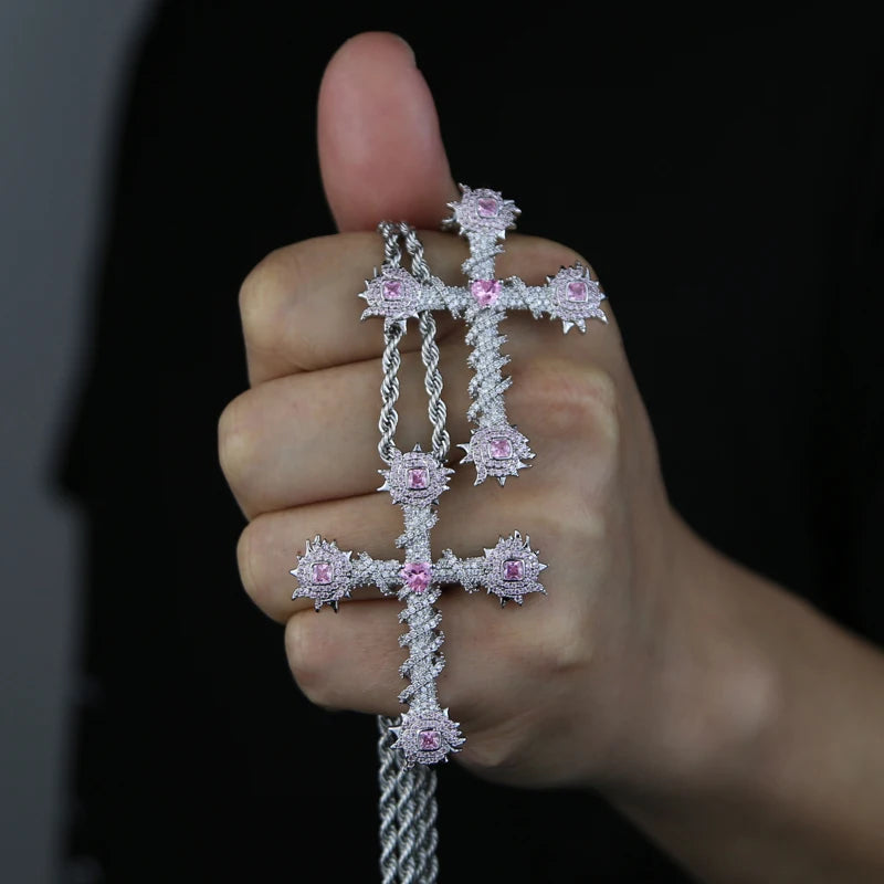 2024 New Thorny Cross Pendant Necklace Iced Out Cz Cubic Zirconia Fashion For Women Men Pink Charm Hip Hop Jewelry